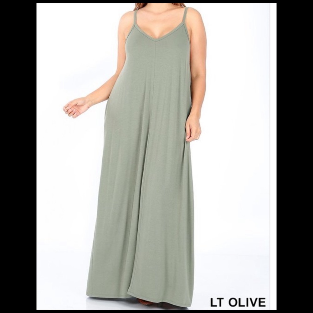 Curvy Solid Maxi Dress